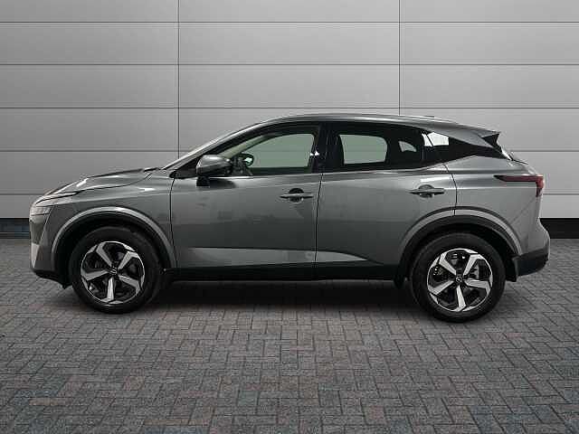 Nissan Qashqai 1.3 DiG-T MH 158 N-Connecta 5dr Xtronic
