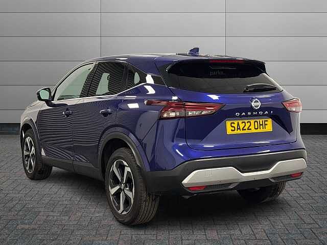 Nissan Qashqai 1.3 DiG-T MH N-Connecta 5dr