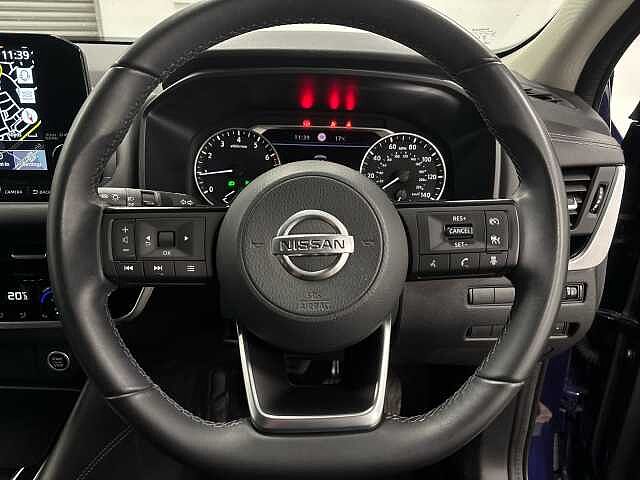 Nissan Qashqai 1.3 DiG-T MH N-Connecta 5dr