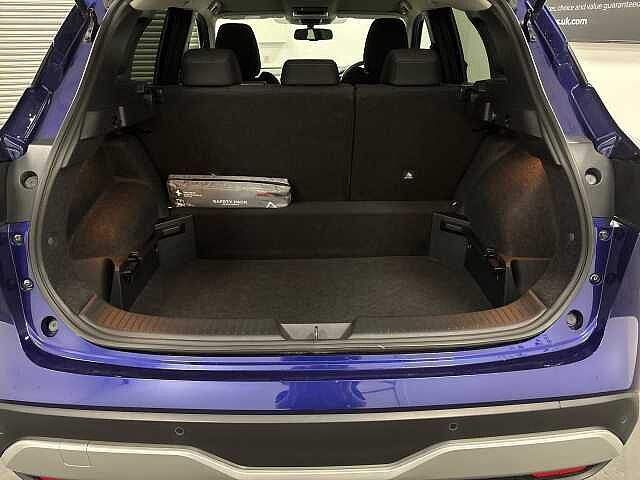 Nissan Qashqai 1.3 DiG-T MH N-Connecta 5dr