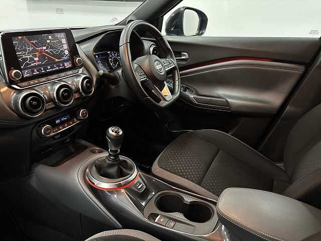 Nissan Juke 1.0 DiG-T N-Connecta 5dr