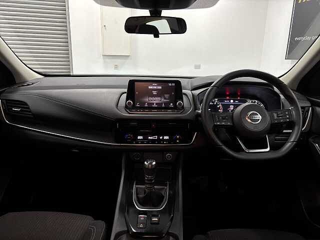 Nissan Qashqai 1.3 DiG-T MH Acenta Premium 5dr