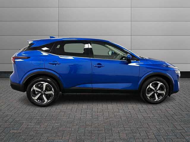 Nissan Qashqai 1.3 DiG-T MH N-Connecta 5dr