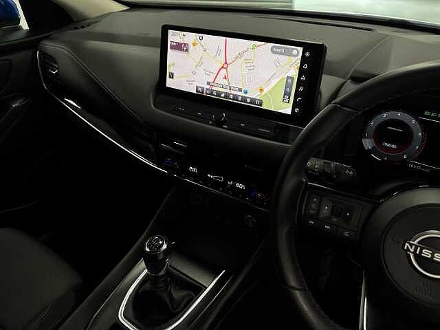 Nissan Qashqai 1.3 DiG-T MH N-Connecta 5dr