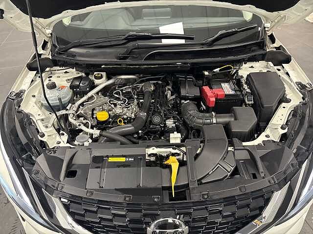 Nissan Qashqai 1.3 DiG-T MH Acenta Premium 5dr