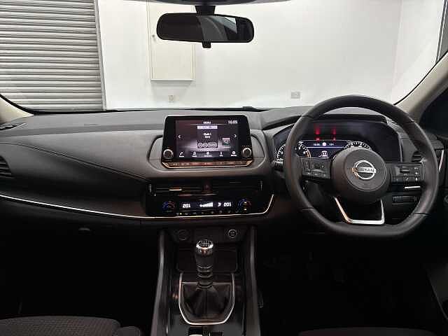 Nissan Qashqai 1.3 DiG-T MH Acenta Premium 5dr