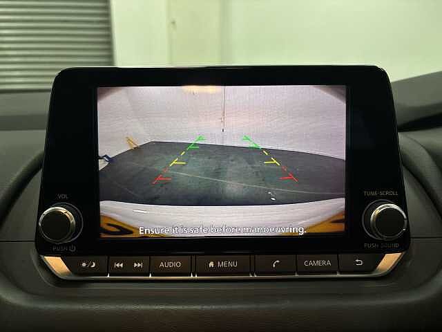 Nissan Qashqai 1.3 DiG-T MH Acenta Premium 5dr