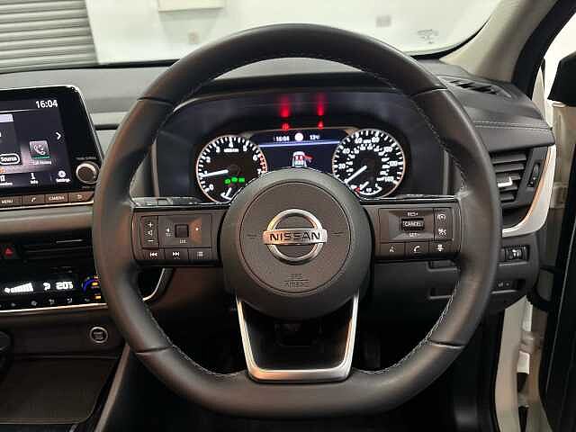 Nissan Qashqai 1.3 DiG-T MH Acenta Premium 5dr