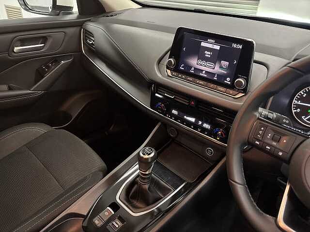 Nissan Qashqai 1.3 DiG-T MH Acenta Premium 5dr