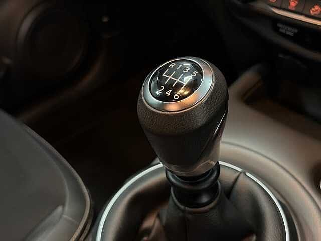 Nissan Juke 1.0 DiG-T 114 Tekna 5dr