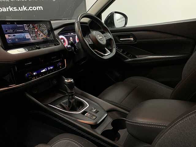 Nissan Qashqai 1.3 DiG-T MH N-Connecta 5dr