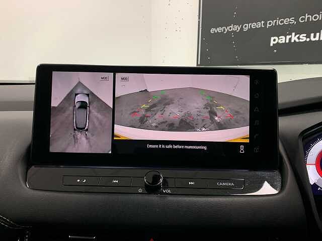 Nissan Qashqai 1.3 DiG-T MH N-Connecta 5dr