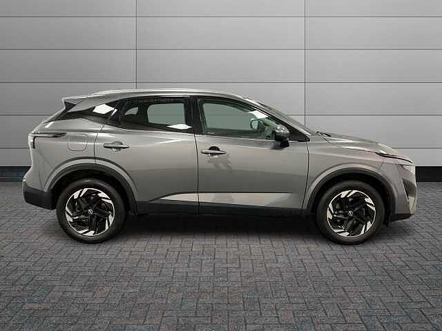 Nissan Qashqai 1.3 DiG-T MH N-Connecta 5dr