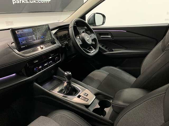 Nissan Qashqai 1.3 DiG-T MH N-Connecta 5dr