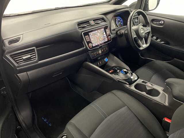 Nissan Leaf 110kW N-Connecta 39kWh 5dr Auto