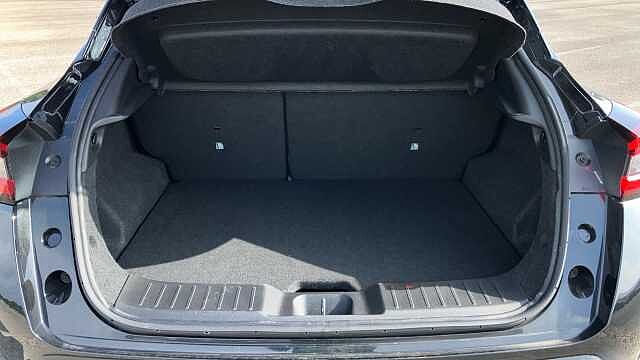 Nissan Juke 1.0 DiG-T N-Connecta 5dr