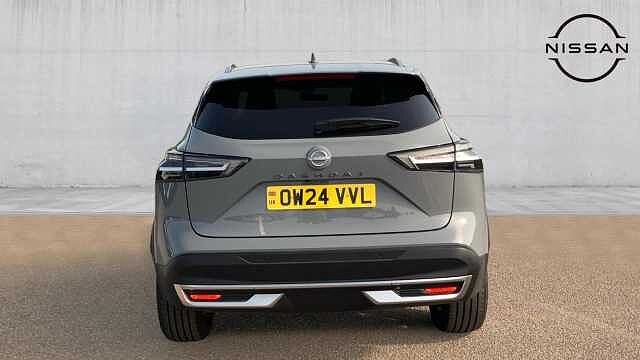 Nissan Qashqai 1.3 DiG-T MH N-Connecta 5dr