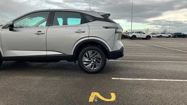 Nissan Qashqai 1.3 DiG-T MH 158 Acenta Premium 5dr Xtronic